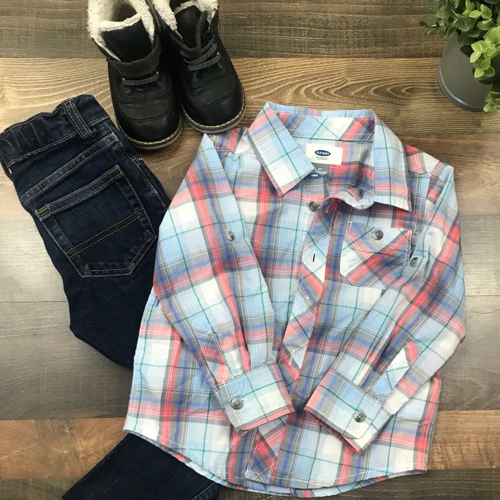 Old navy button down dress shirt